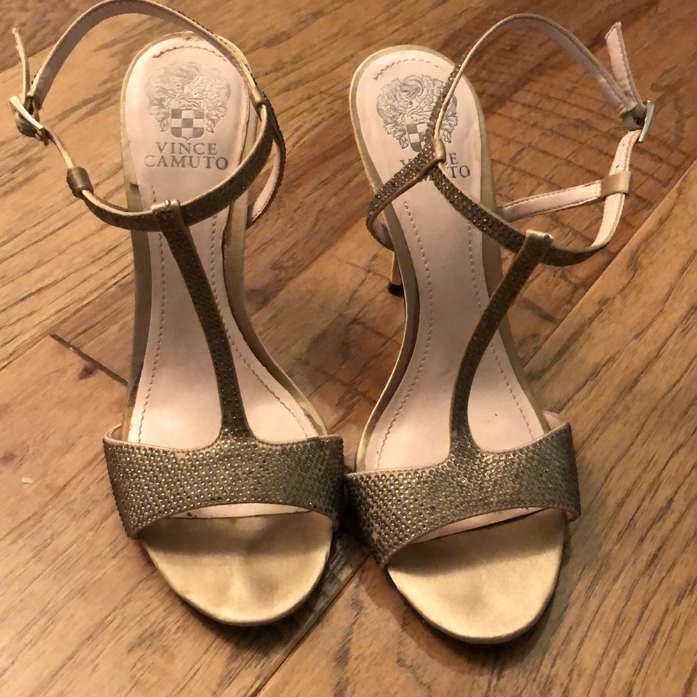 Beautiful Vince Camuto heels 💁🏼‍♀️